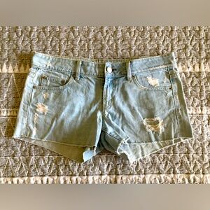 American Eagle Light Blue Distressed Shorts Women’s Size 8